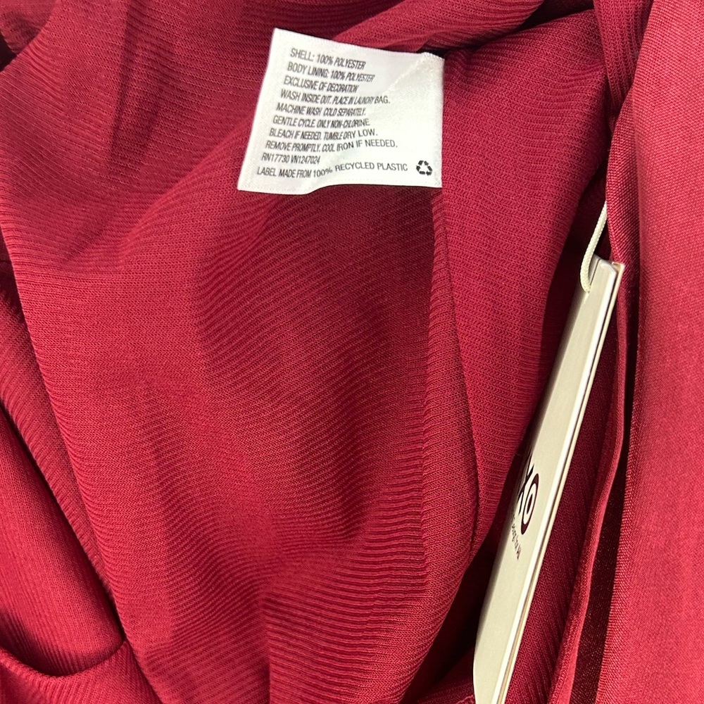 Women’s NWT Altuzarra Target Red Designer Polyester Wrap Dress Size Medium Flaw - Picture 7 of 7